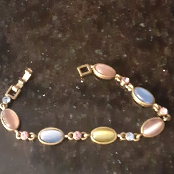 BOGOF on jewelry 7" bracelet - Picture 1 of 2